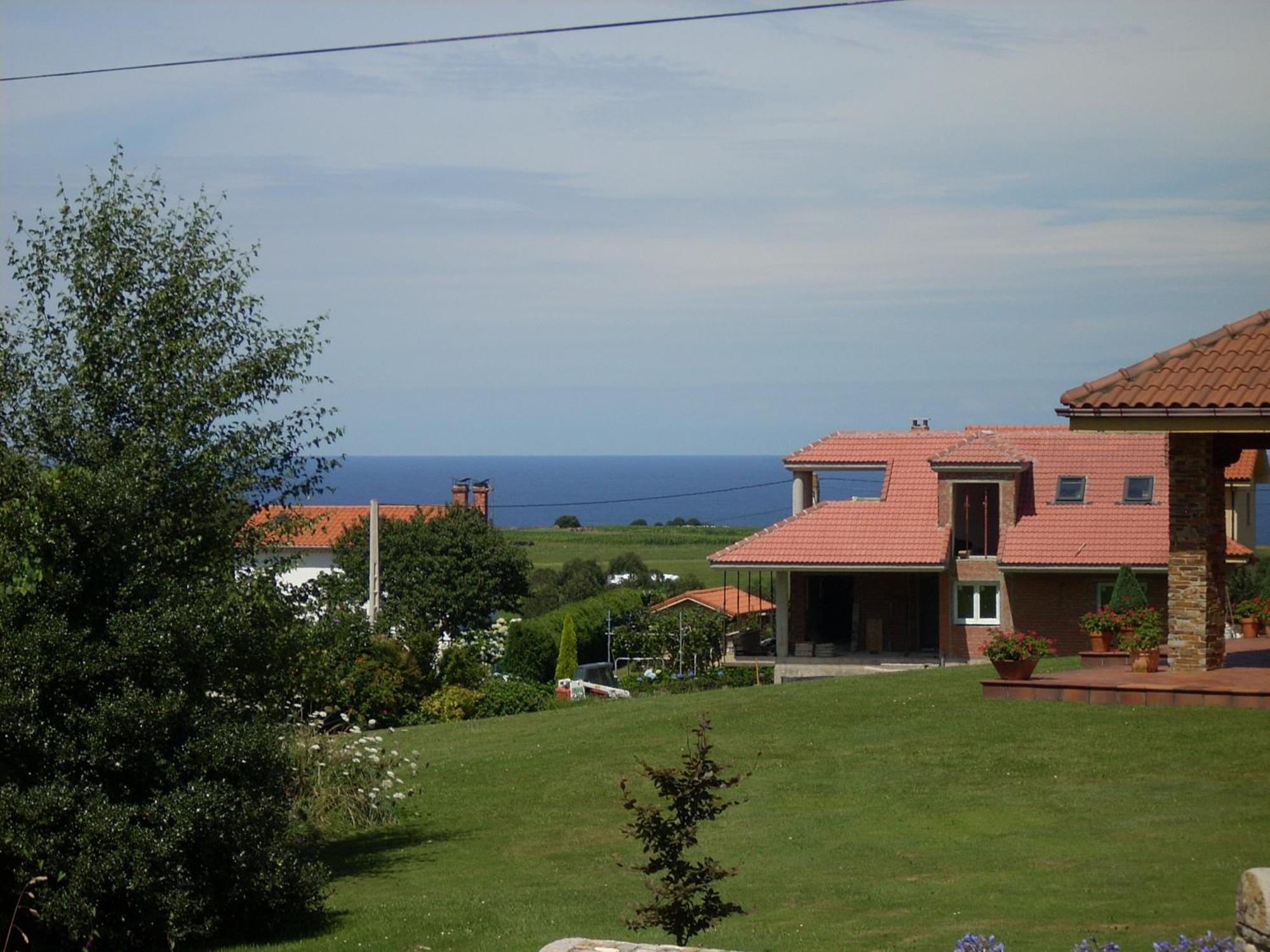 Apartamentos Rurales La Carbayala Oviñana Rum bild