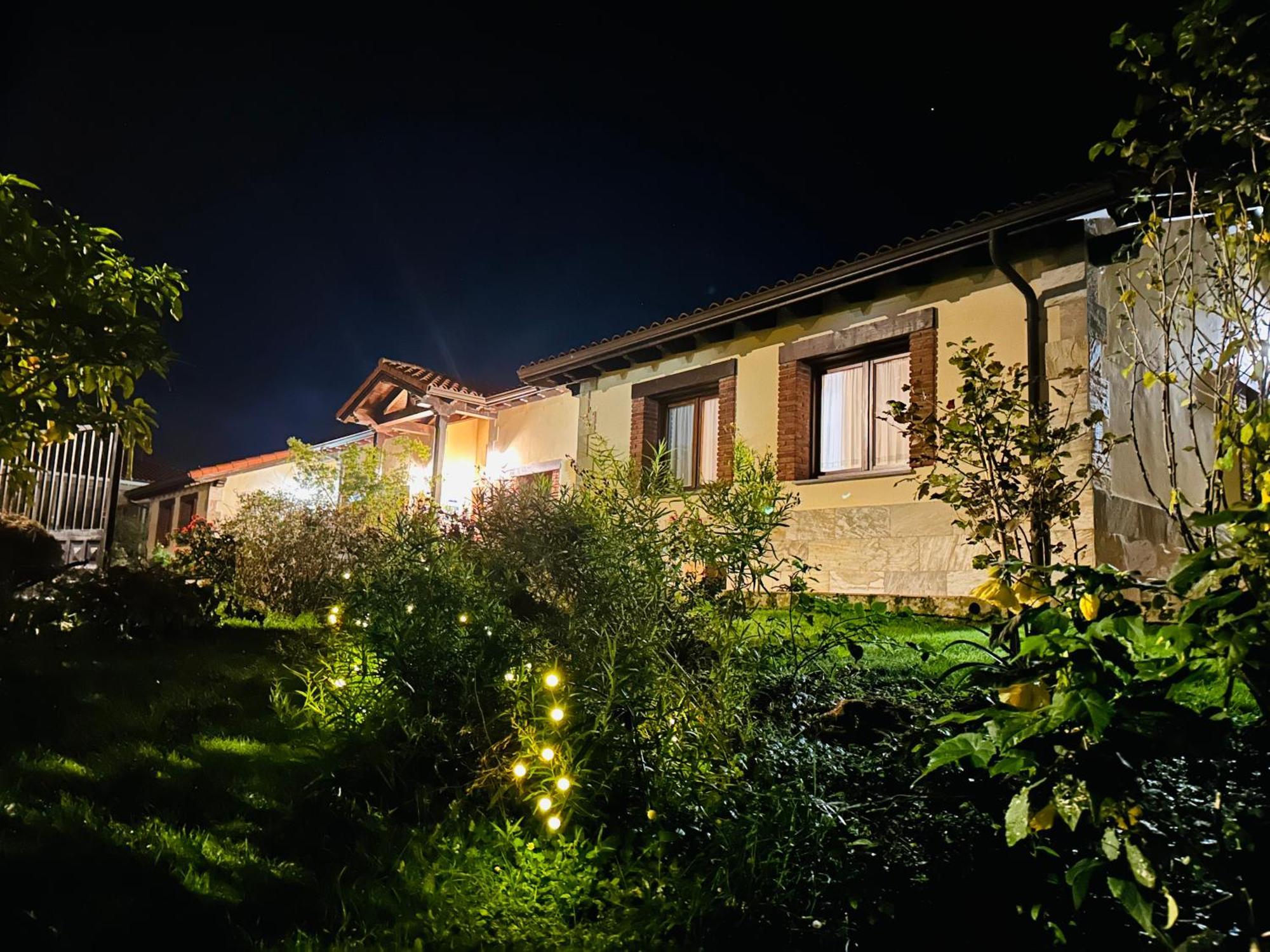 Apartamentos Rurales La Carbayala Oviñana Exteriör bild